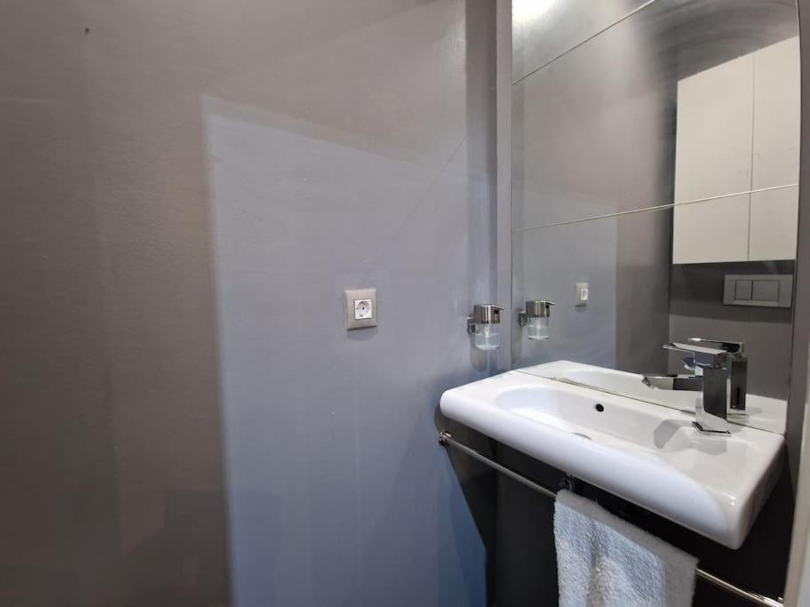 Exclusivo Apartamento De Diseno Centro Sevilla Matahacas Bajo Bagian luar foto